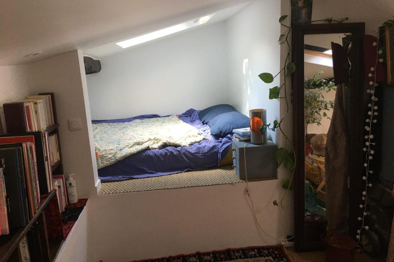 Bright Atypical Duplex In Menilmontant Apartment Париж Екстериор снимка
